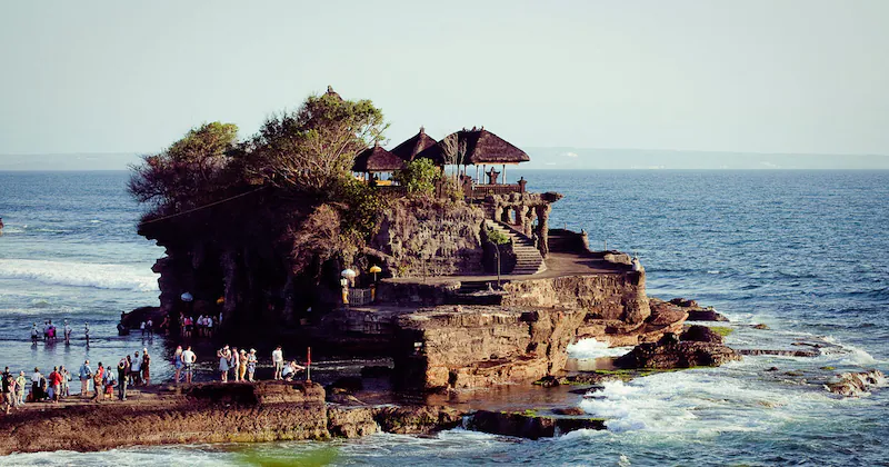 Tanah-lot-temple
